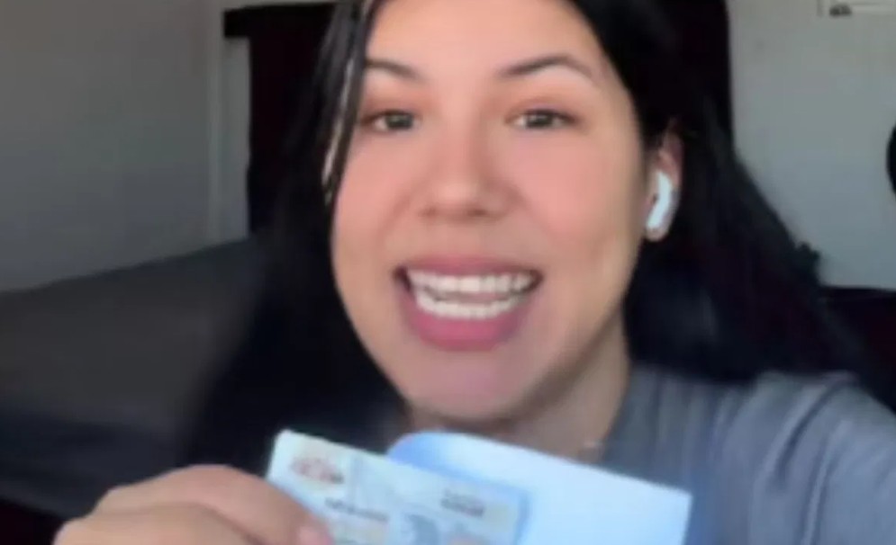 Venezolana agradece a México por recibir la Tarjeta del Bienestar y desata debate en redes sociales