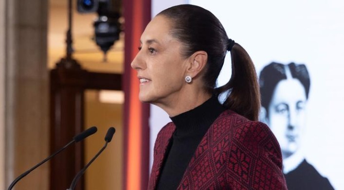 Sheinbaum defiende su asistencia a la final del Mundial tras críticas de la oposición