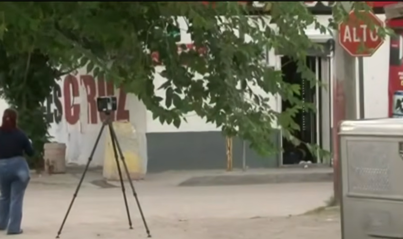 Persiguen y asesinan a hombre dentro de un Six