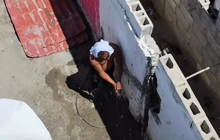 El organismo informó que el usuario se habría reconectado en varias ocasiones a la red de agua potable tras ser suspendido por adeudos.