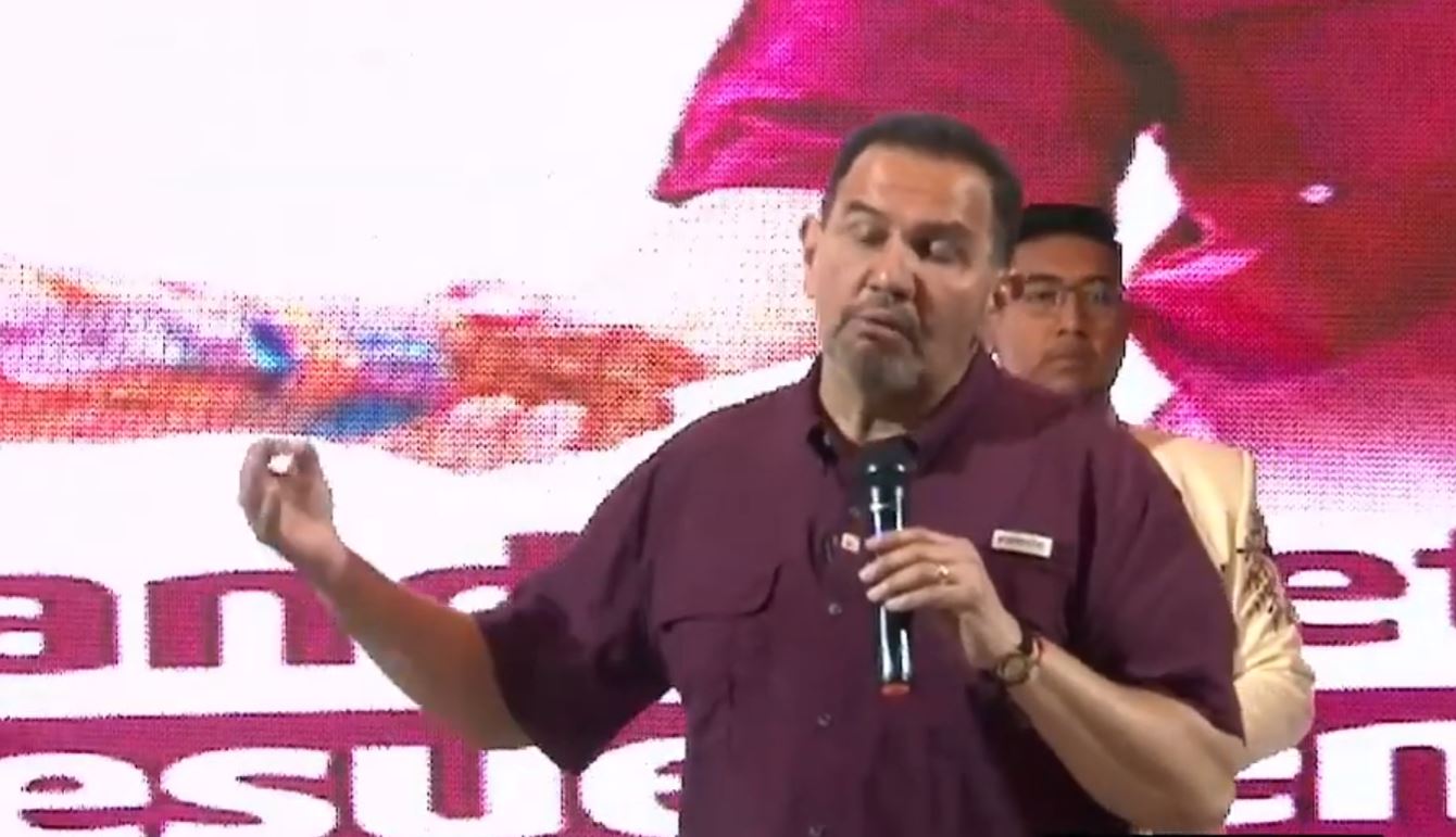 Promete Cruz Pérez Cuéllar que agua y pavimentación son las prioridades