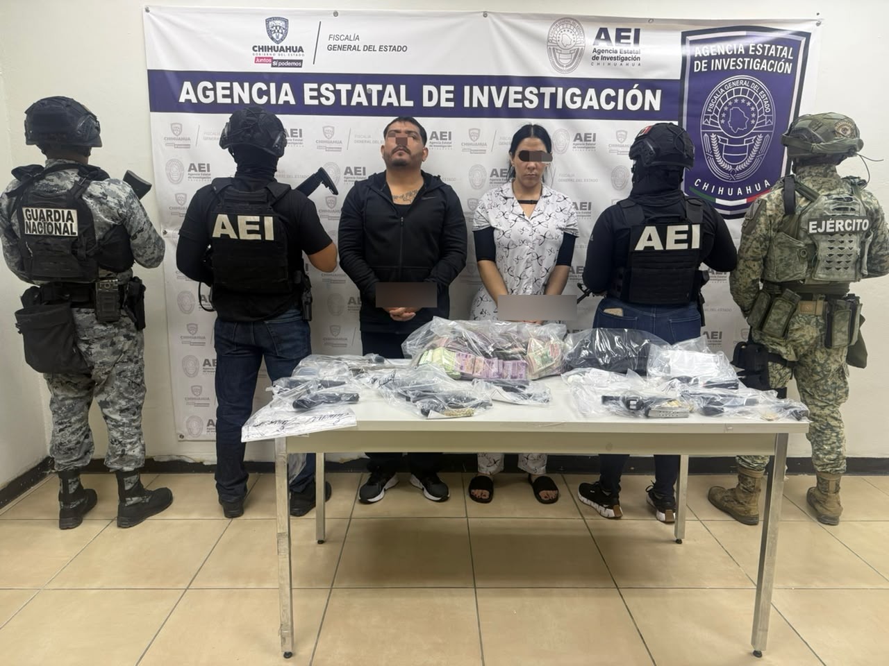 La FGE informó que Gerardo L. G. fue arrestado junto con una mujer durante un cateo en el que participaron la AEI, el Ejército y la Guardia Nacional.