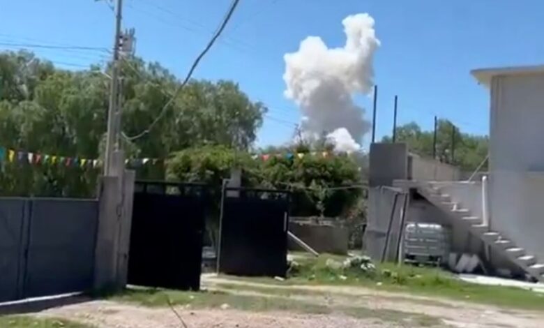 Mu3ren dos policías en at4que con expl0sivo; investigan presunto coche b0mb4 1