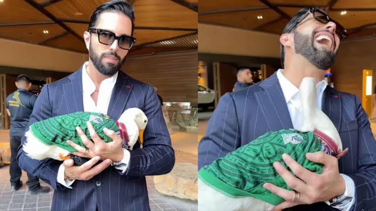 Poncho de Nigris revela que pagó 200 mil pesos por el Pato Merlín