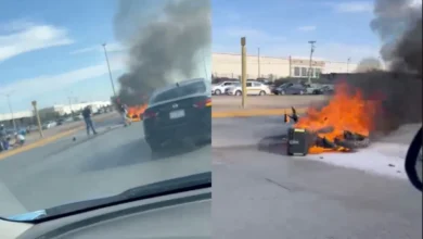 Una motocicleta se incendió tras un percance en la avenida De las Torres y Bravos, en Ciudad Juárez. El conductor resultó lesionado y ciudadanos lograron sofocar el fuego con un extintor.