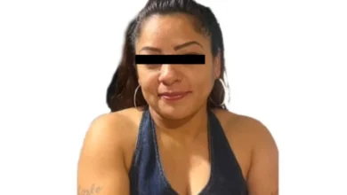 La Fiscalía confirmó que la mujer localizada sin vida en la carretera Chihuahua-Cuauhtémoc era Jessica Paola S. N., quien estaba desaparecida desde noviembre. Las investigaciones continúan.