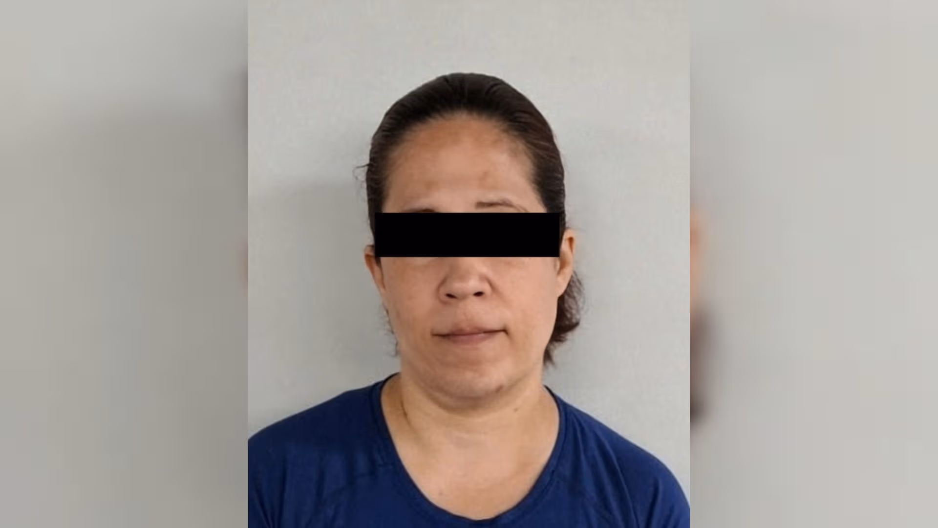 La Fiscalía de Nuevo León investiga a Sara “N”, de 45 años, por los delitos de abuso sexual y corrupción de menores en perjuicio de un adolescente de 14 años.