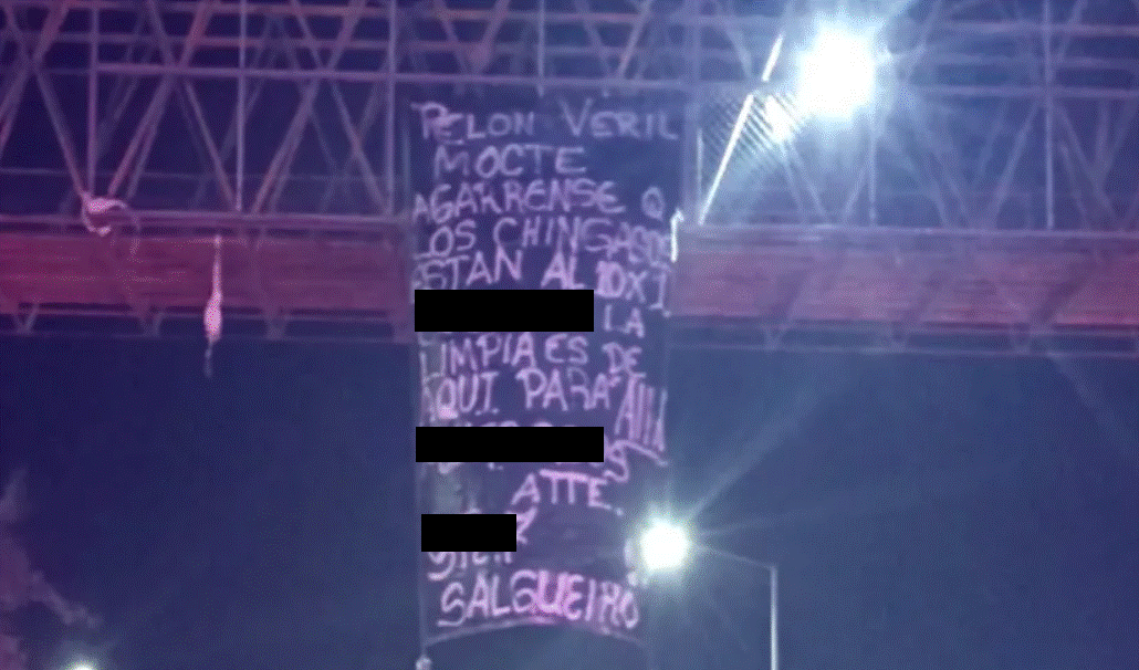 Autoridades localizaron tres narcomantas en diferentes sectores de la ciudad de Chihuahua durante la noche y madrugada. La Fiscalía investiga el origen de los mensajes y su posible relación.