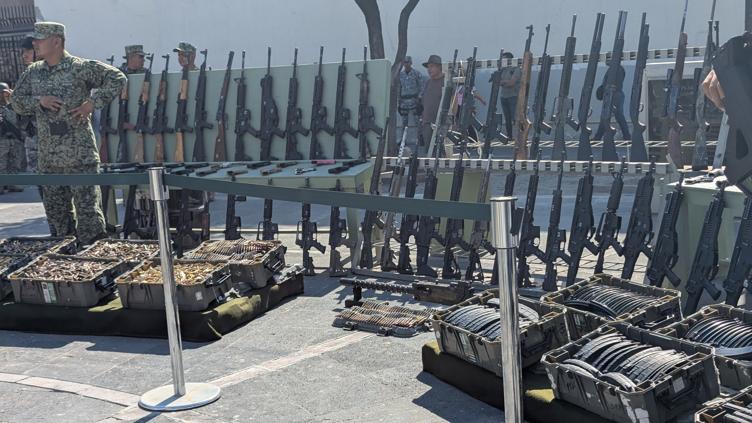 Destruye Ejército más de mil 500 armas decomisadas en ceremonia realizada en Catedral de Juárez