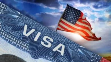 Una publicación anónima en Facebook aseguró que una pareja perdió sus visas de turista tras tener a su hijo en Estados Unidos, pero usuarios cuestionaron la falta de pruebas.