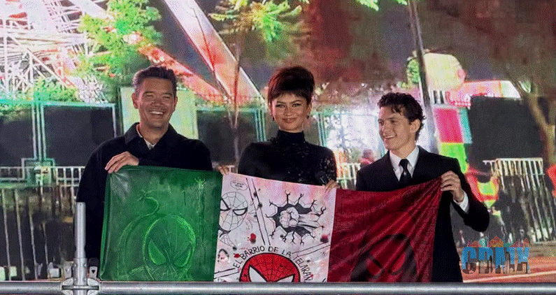 La ley sanciona la alteración de la Bandera Nacional, pero hasta ahora no existe información oficial sobre un procedimiento contra los actores.