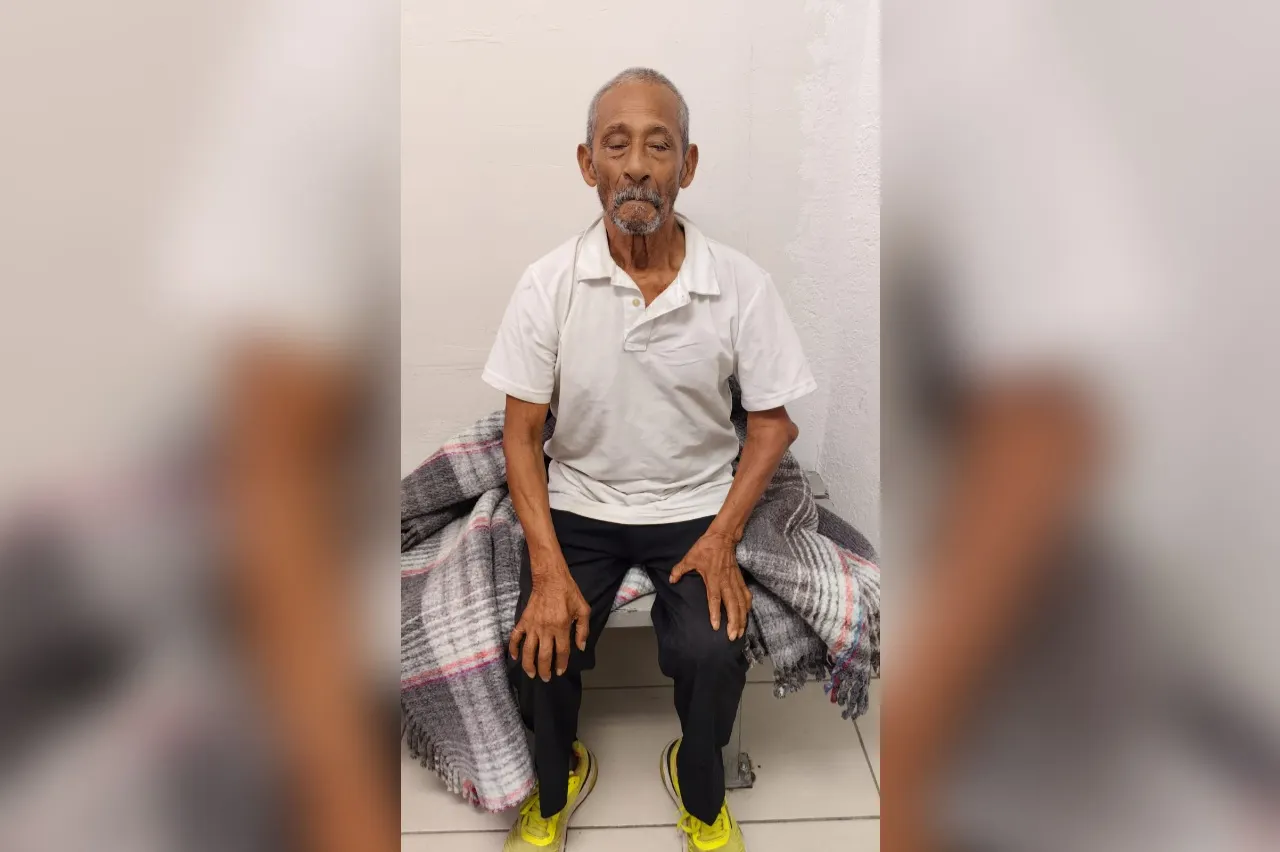 Lucio Rosario Mulato, adulto mayor localizado en la colonia El Jarudo de Ciudad Juárez