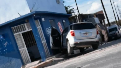 Ch0c4 contra casa de la colonia Primero de Mayo 2 Camioneta que chocó contra una casa de la colonia Primero de Mayo en Ciudad Juárez