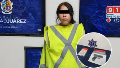 Cae mujer y menor por presunto asalto a conductor con pistola de postas en Juárez 2 Vehículo relacionado con la detención de una mujer y un menor por presunto asalto a un conductor en Ciudad Juárez