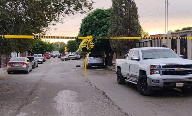 Atacan a pareja a bordo de un vehículo; hombre muere y mujer resulta lesionada 1