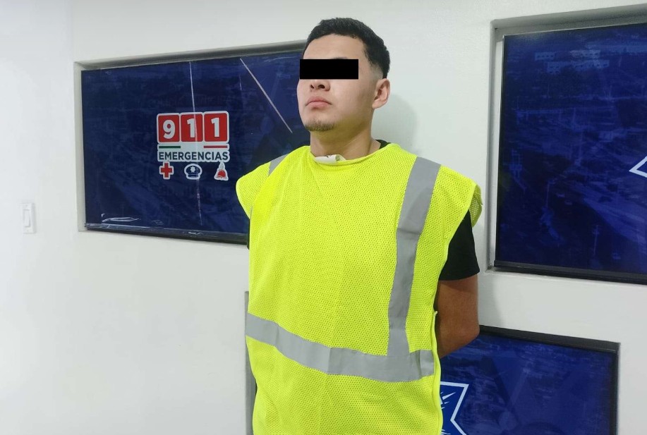 Consignan a joven por presunta usurpación de funciones públicas 2