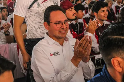 Exfuncionario de Rocha es detenido con 111 mil pastillas de fentanilo