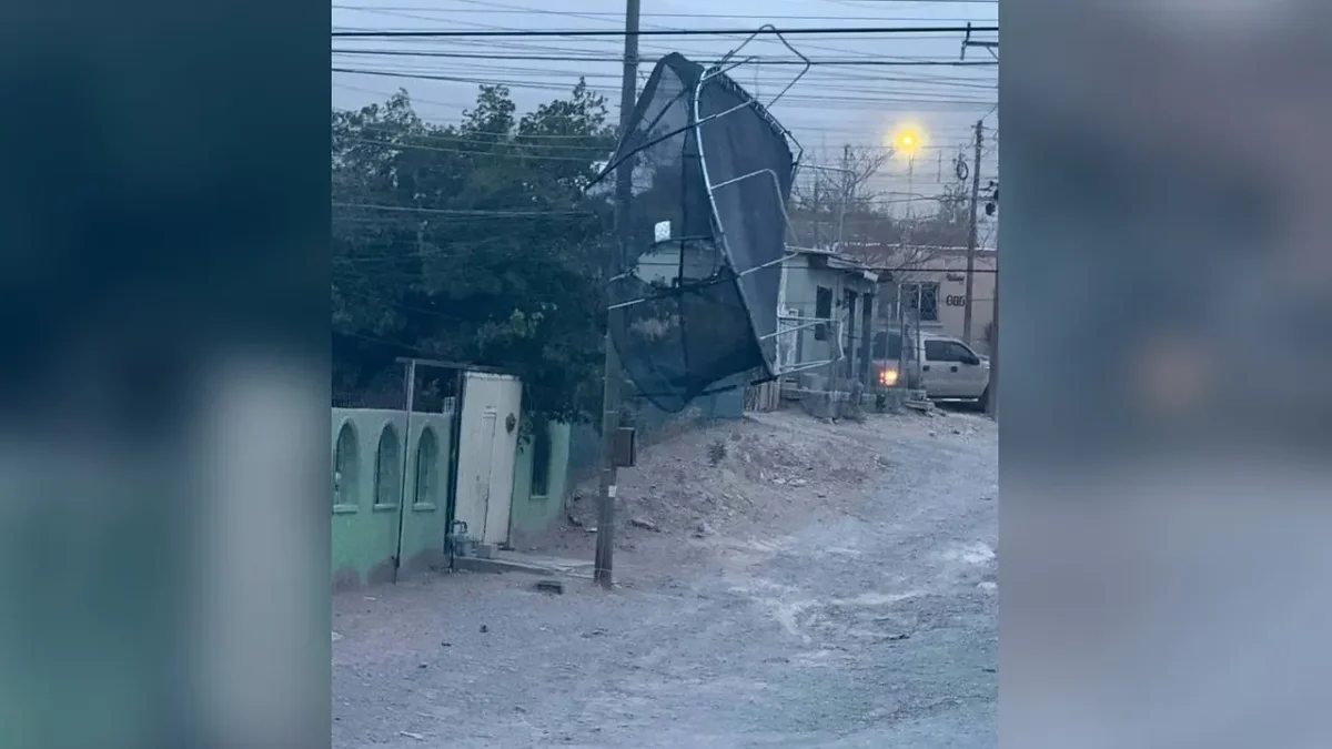 Fuertes vientos golpean a Juárez