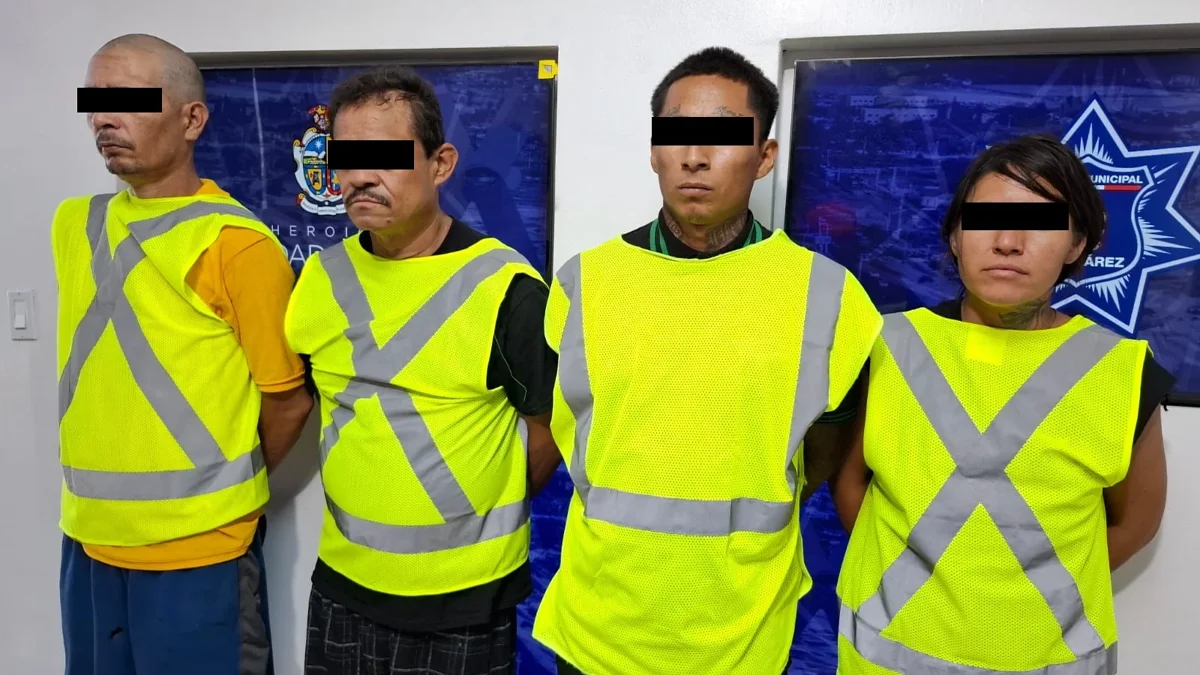 La Policía Municipal arrestó a tres hombres y una mujer en Salvárcar; uno de los señalados habría realizado una detonación con un arma hechiza.