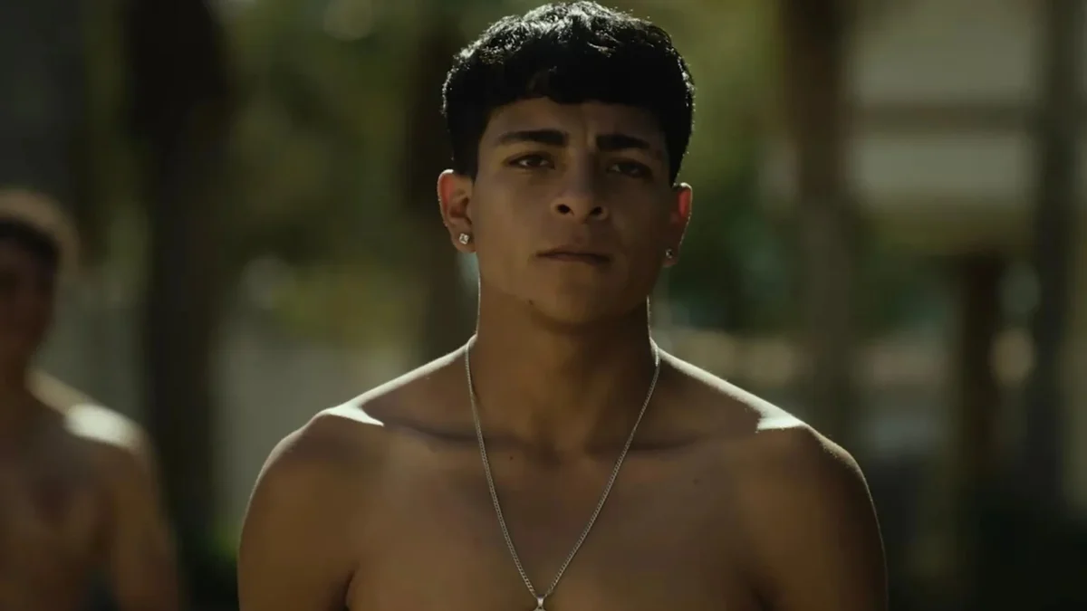 “En el camino”, dirigida por David Pablos y protagonizada por el juarense Víctor Prieto, buscará avanzar en la categoría de Mejor Película Internacional.