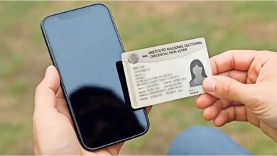 Se acaba el tiempo para vincular celulares 3 Teléfono celular durante el proceso de vinculación de una línea de prepago con la CURP