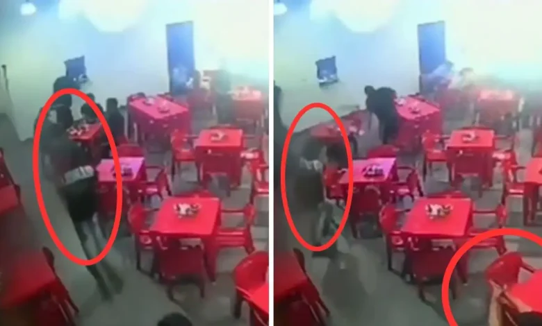Momento exacto en que acr1bill4n al primo de Alfredo Olivas en una taquería en Zapopan 1 Taquería de Zapopan donde se reportó el ataque contra el primo de Alfredo Olivas