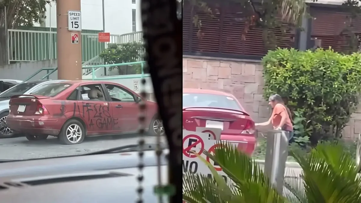 Automóvil rojo con la palabra infiel escrita en la carrocería en Monterrey