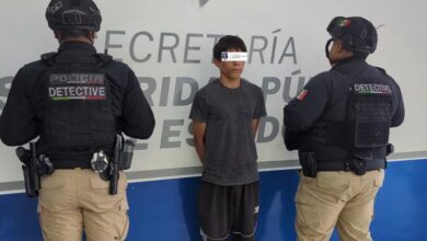 Tiraba jovencito basura en dique; lo buscaban por drogas 3 Agentes estatales detectaron al joven de 19 años cuando presuntamente arrojaba desechos en Valle de Allende; una revisión de sus datos reveló una orden de aprehensión vigente.