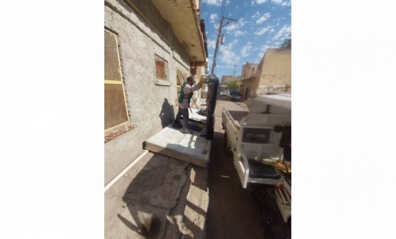 Refuerzan retiro de tiliches y limpieza en el Centro Histórico de Juárez 1 Cuadrilla municipal realiza labores de limpieza y retiro de tiliches en el Centro Histórico de Ciudad Juárez
