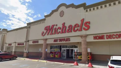Aguas si vas a El Paso; anda un ac0s4d0r 4 El sospechoso fue señalado por acercarse a varias mujeres dentro de una tienda sobre George Dieter Drive y escapar antes de la llegada de las autoridades.