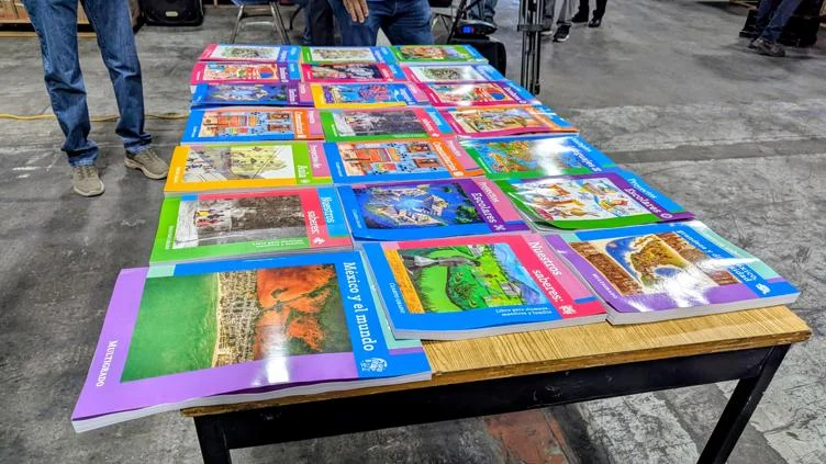 Entrega de libros de texto gratuitos para escuelas de Ciudad Juárez