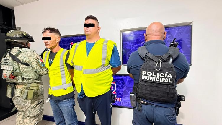 Arrestaron a dos que presuntamente vendían droga en camioneta 2026 1 Camioneta relacionada con el arresto de dos hombres en Villas de Alcalá, Ciudad Juárez