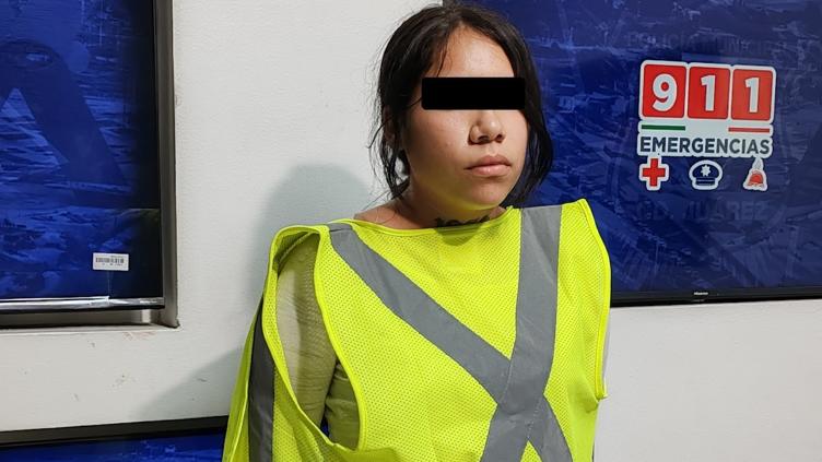 Capturaron a mujer y menor por asalto a chofer de app 1 Vehículo de un conductor de plataforma en el sector del Camino Real de Ciudad Juárez