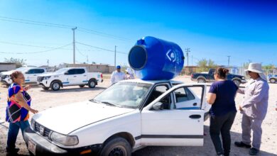 JMAS entrega 300 tinacos más a familias de Los Kilómetros 2 Entrega de tinacos de la JMAS a familias de Los Kilómetros en Ciudad Juárez