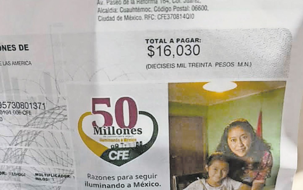 Recibo de la CFE cuestionado por vecinos de Valle del Sol en Ciudad Juárez