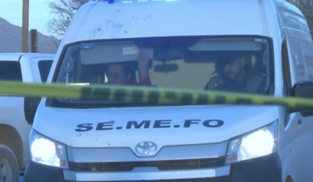 Identifican a hombre hallado muerto tras discusión con su esposa 2 El hombre, de 46 años, fue localizado sin vida dentro de un domicilio; las autoridades investigan las circunstancias y la causa del fallecimiento.