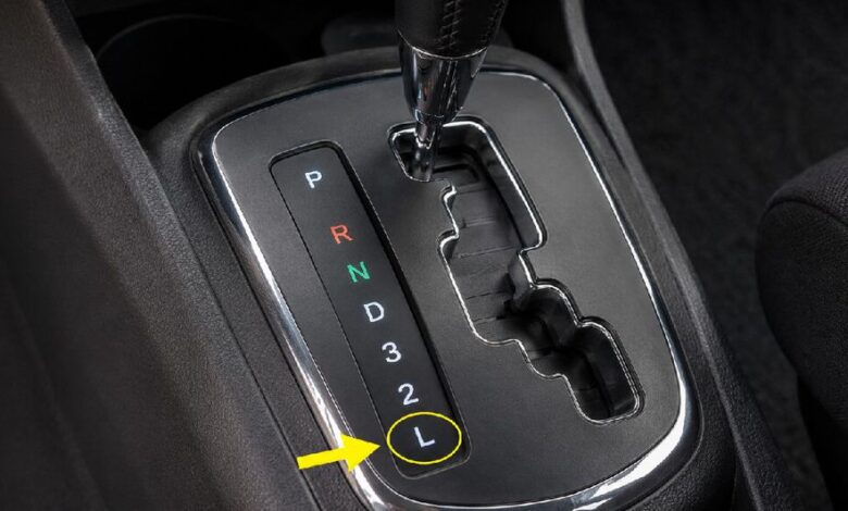 ¿Tu auto automático tiene la letra L? Descubre qué significa y cómo utilizarla de forma correcta 1 Palanca de transmisión automática con la posición L de marcha baja