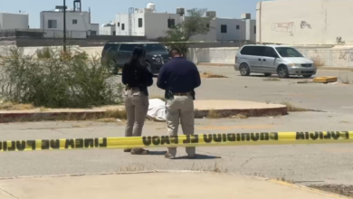 Localizan a hombre sin vida en estacionamiento de Plaza Ley 2