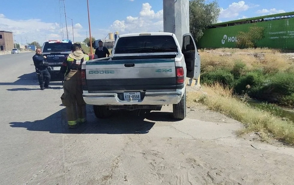 Camionetas involucradas en un choque durante una persecución en Ciudad Juárez