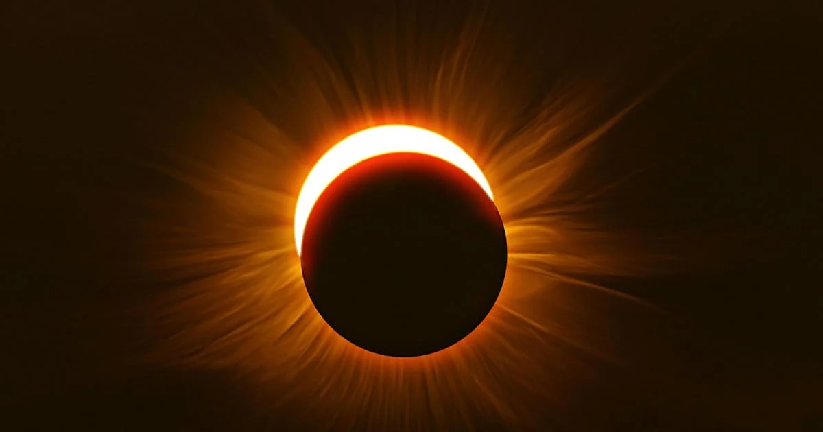 Representación del eclipse solar total previsto para el 2 de agosto de 2027