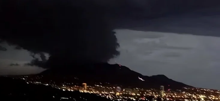 Gigantesca nube en zona de Anapra