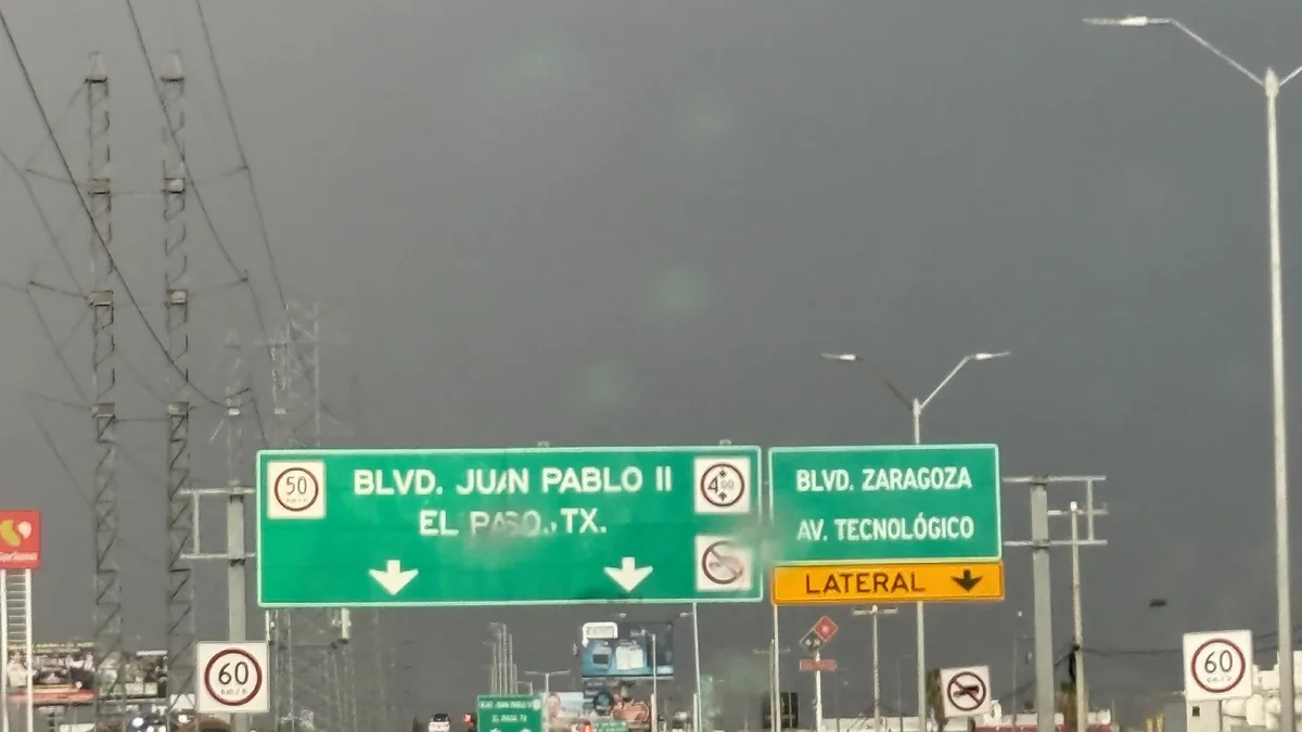 Clima mayormente despejado y con viento en Ciudad Juárez