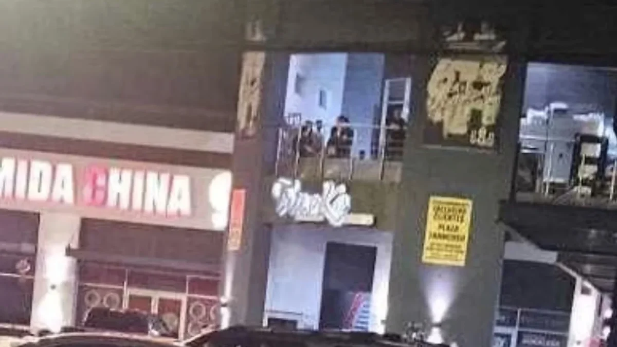 ¿La comunidad gay de Juárez no duerme? Reportan madrugada interminable en bar TOP