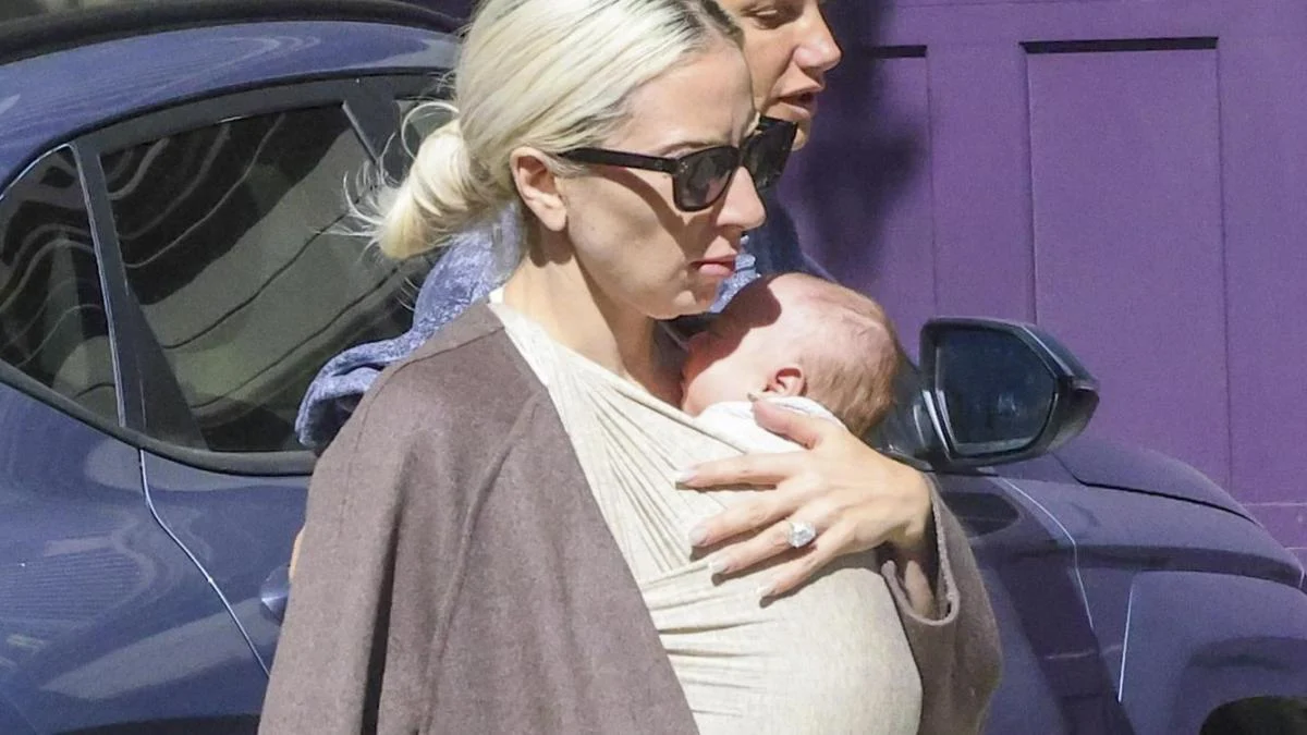 Lady Gaga y Michael Polansky, padres de una niña llamada Rose Bean Polansky
