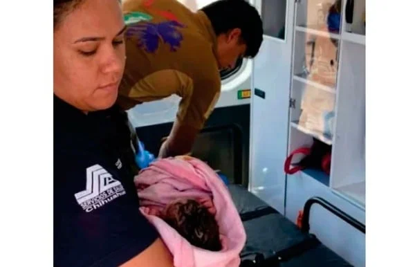 Hospital General de Chihuahua donde recibe atención el bebé localizado en una tapia