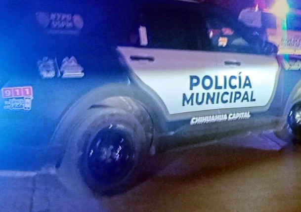 Conductor de plataforma herido de bala es atendido en Chihuahua