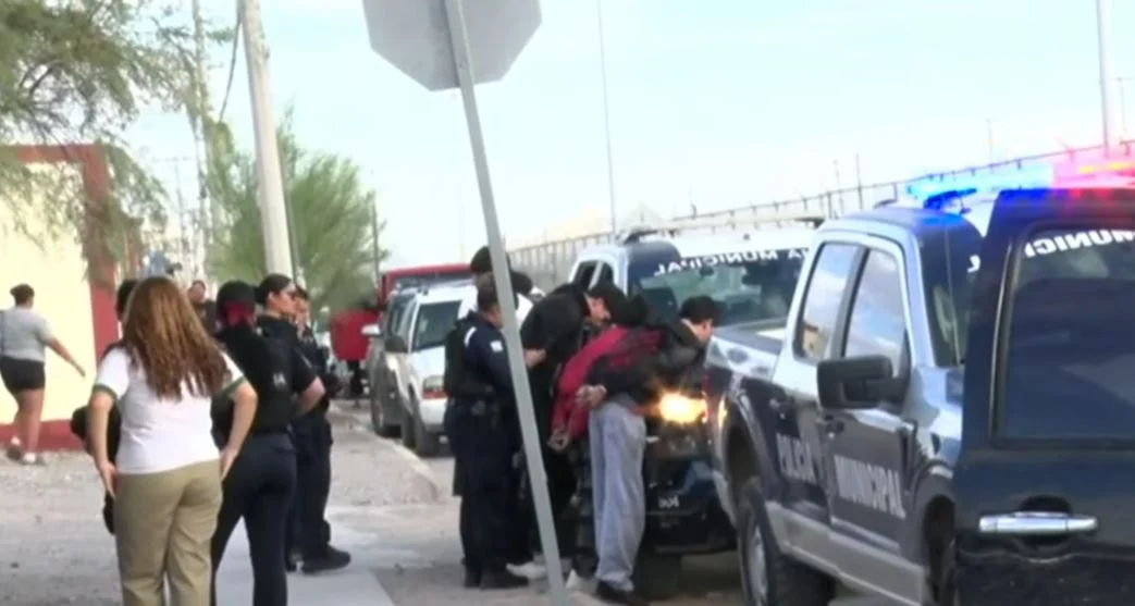 Persecución en Praderas del Sol por camioneta robada deja 7 detenidos