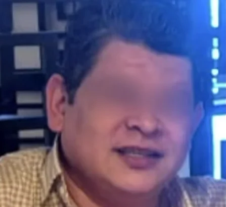 Dueño de bares acusado públicamente