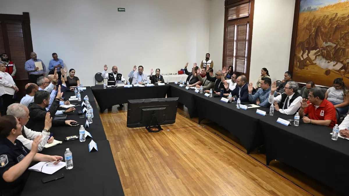 Reunión del Consejo Estatal de Protección Civil de Chihuahua por inundaciones en Juárez