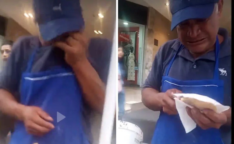 Don Daniel vende gorditas de nata en el Centro Histórico de la Ciudad de México